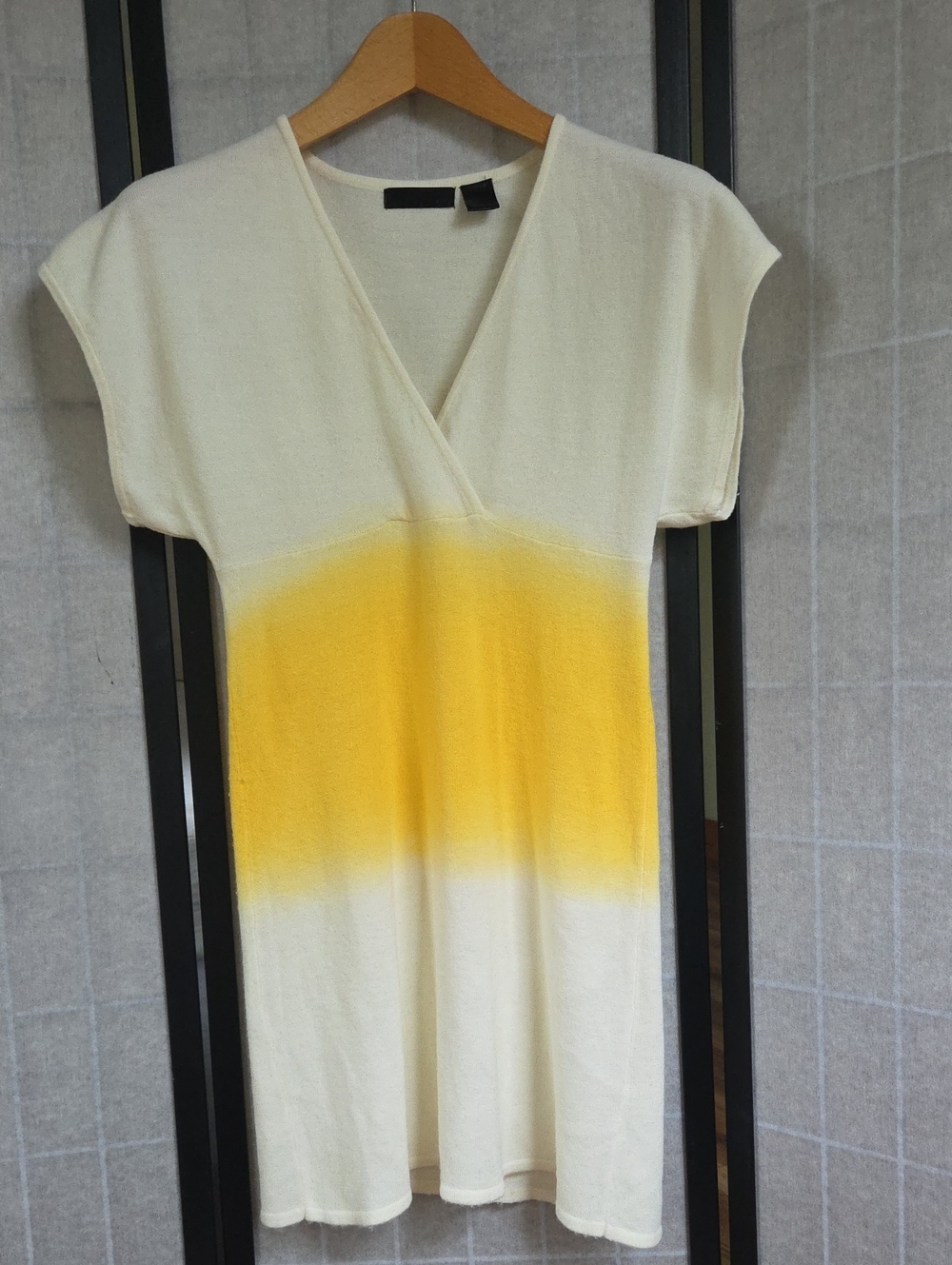 Y2K Dip Dye Ombre Surplice V-Neck Knit Tunic Top / Dress – Cream Yellow
